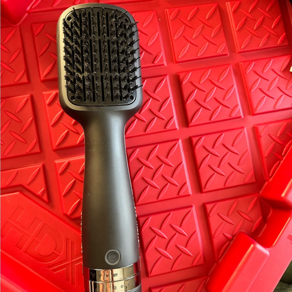 Kristen Ess Styling Brush